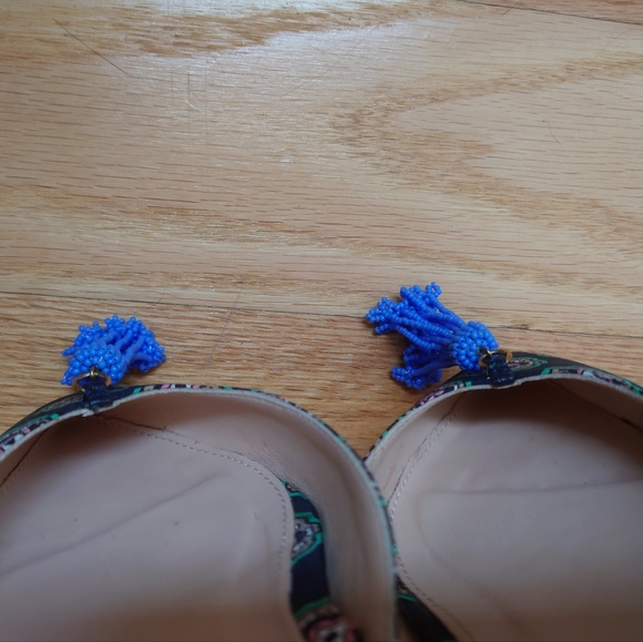 J.Crew Sz5.5-6 foulard Moroccan print flats with periwinkle beaded tassels - Picture 4 of 10